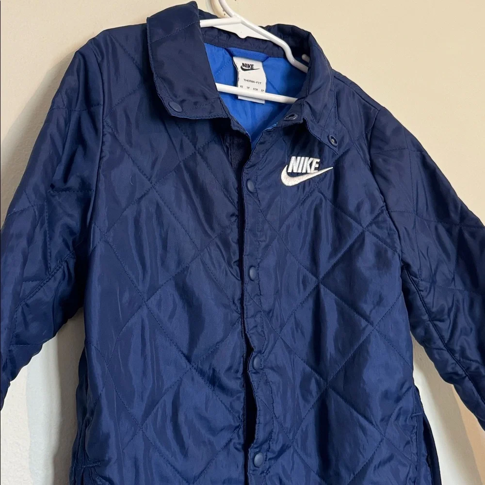Nike Therma Fit Long Snap Button Jacket Quilted XS